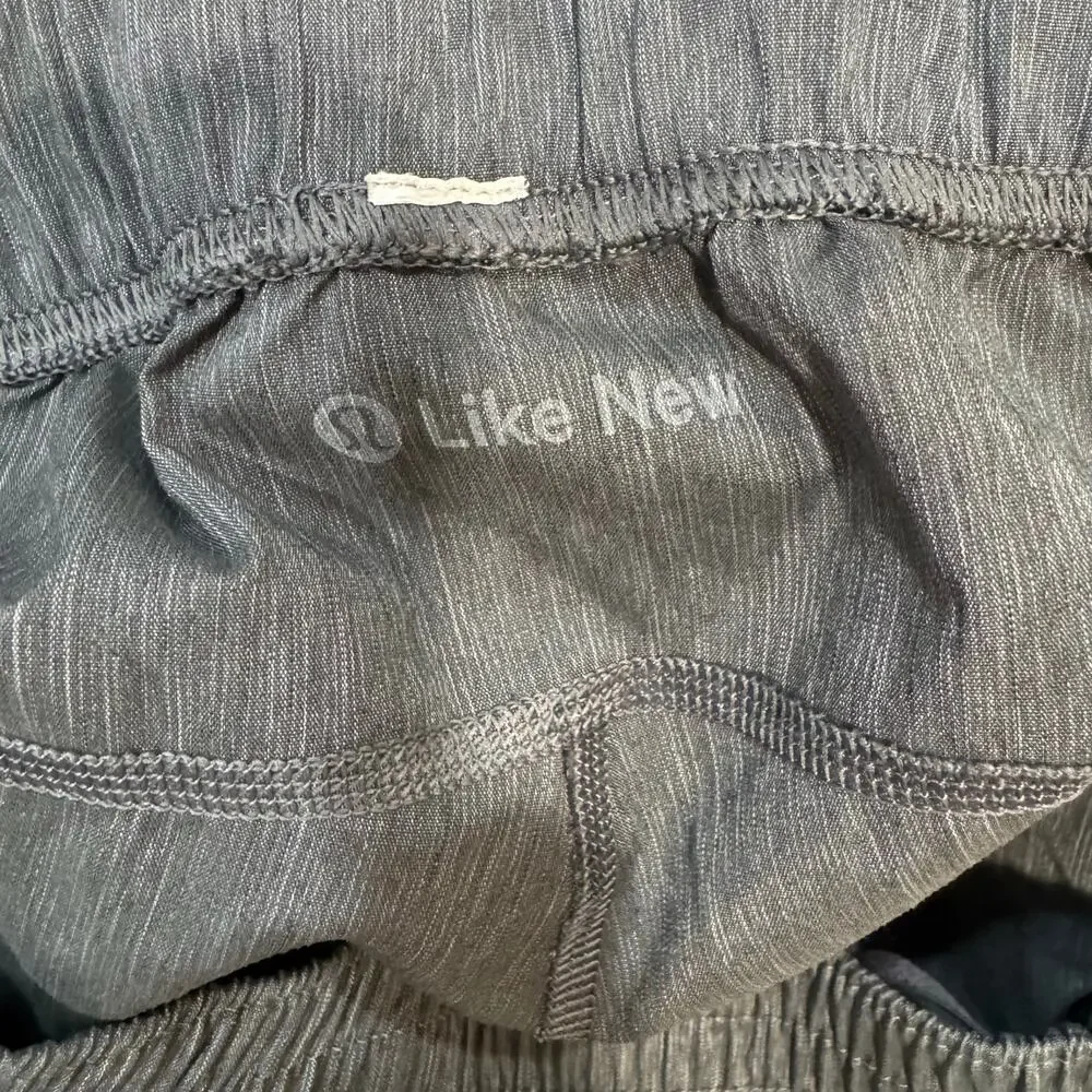 Lululemon Men’s Gray Athletic Shorts Large Unlined Drawstring Casual